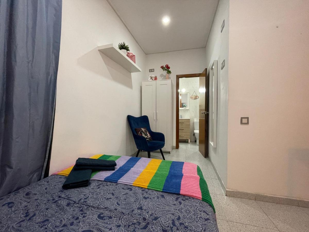 Plaza Universidad Rooms Барселона Екстериор снимка